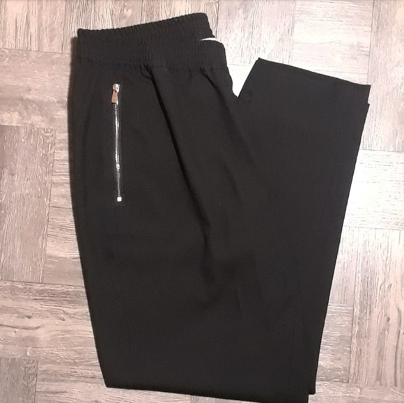 H&M Pants - H&M baggy  elastic waist cropped pants